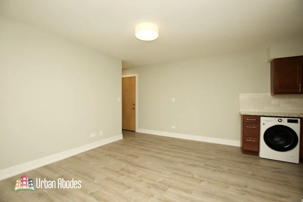 445 W Barry Ave, , 60657, USA 60657-unit#417-Chicago-IL
