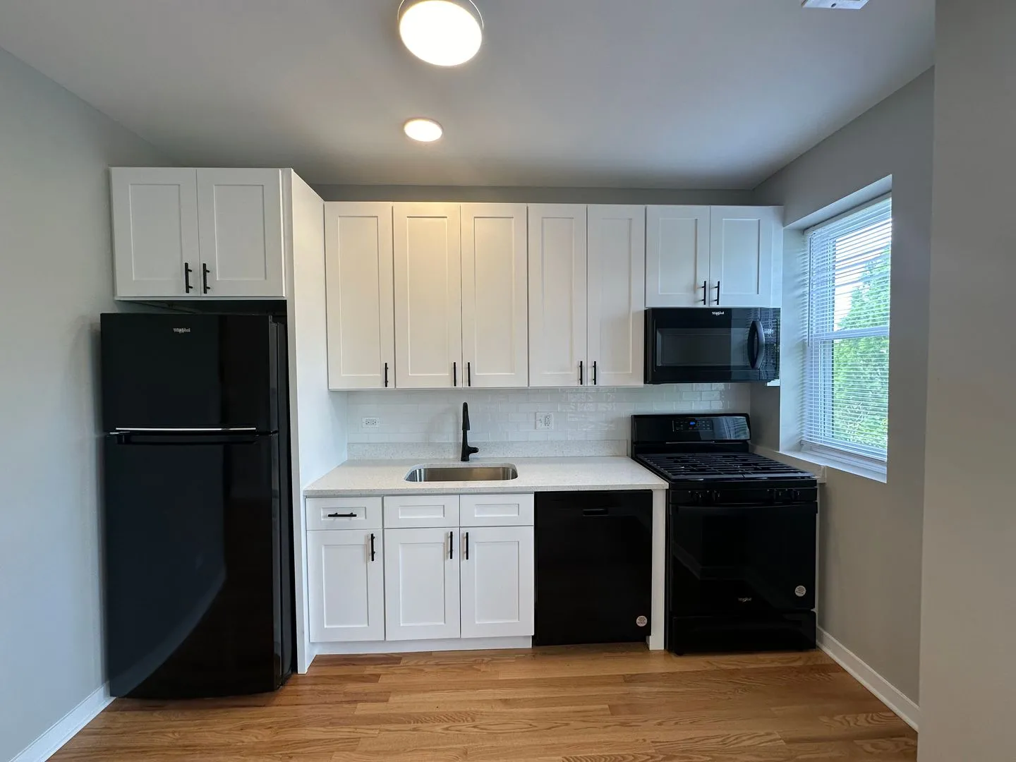 3055 W Leland Ave, , 60625, USA 60625-unit#205-Chicago-IL
