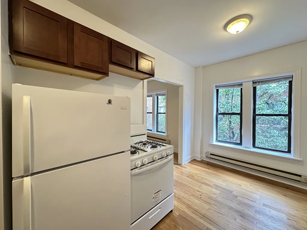 3823 N Fremont St, ,  60613, USA 60613-unit#2E-Chicago-IL