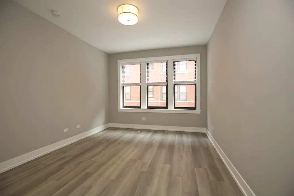 3943 N Janssen Ave, ,  60613, USA 60613-unit#2W-Chicago-IL