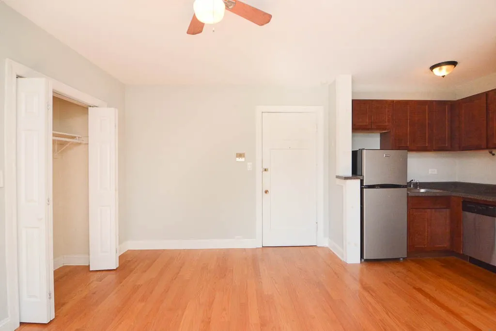 837 W Wolfram St, ,  60657, USA 60657-unit#308-Chicago-IL