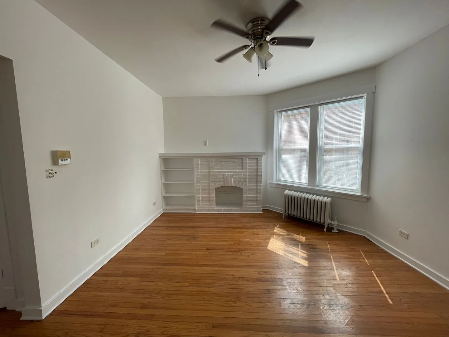 6343 N Claremont Ave, ,  60659, USA 60645-unit#3E-Chicago-IL
