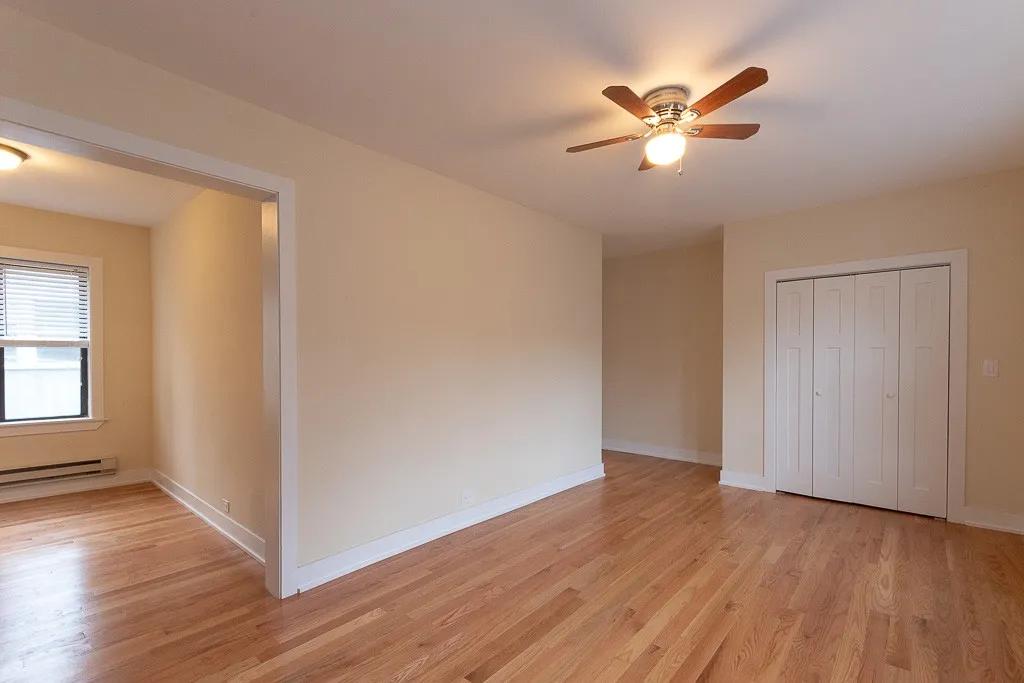 3722 N Pine Grove Ave, ,  60613, USA 60613-unit#3W-Chicago-IL