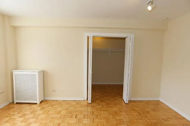739 W Belmont Ave, , 60657, USA 60657-unit#407-Chicago-IL