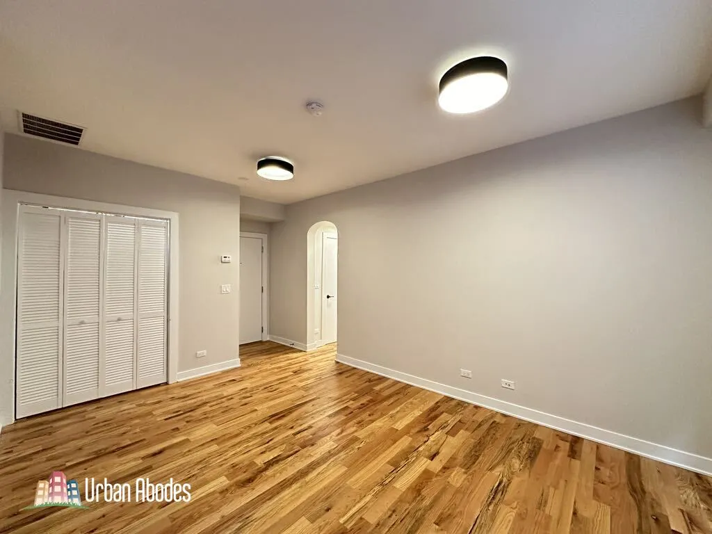 656 W Wrightwood Ave, ,  60614, USA 60614-unit#303-Chicago-IL