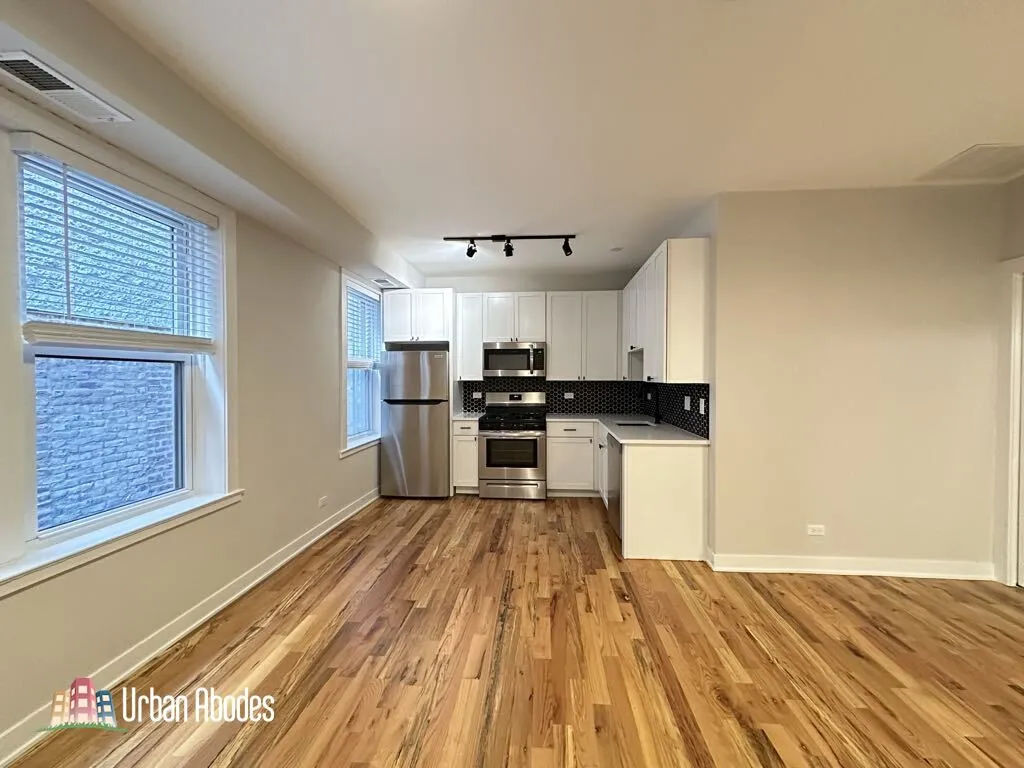 656 W Wrightwood Ave, ,  60614, USA 60614-unit#303-Chicago-IL