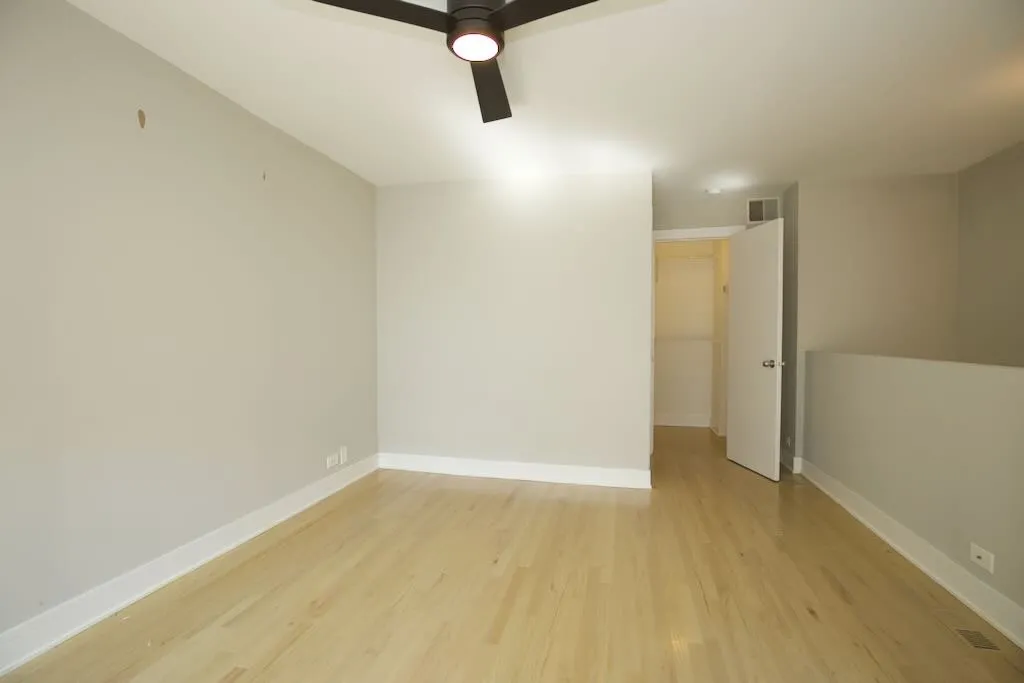 944 W Grace St, ,  60613, USA 60613-unit#G102-Chicago-IL