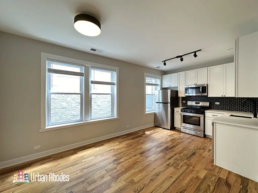 656 W Wrightwood Ave, ,  60614, USA 60614-unit#403-Chicago-IL
