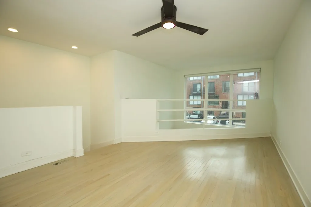 944 W Grace St, ,  60613, USA 60613-unit#E102-Chicago-IL