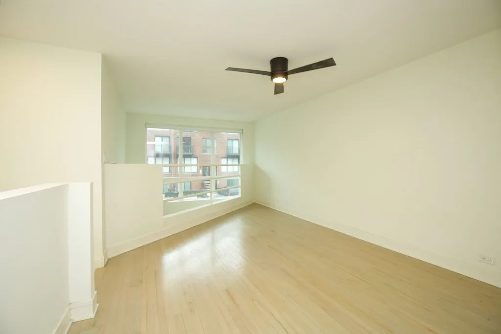 944 W Grace St, ,  60613, USA 60613-unit#E102-Chicago-IL