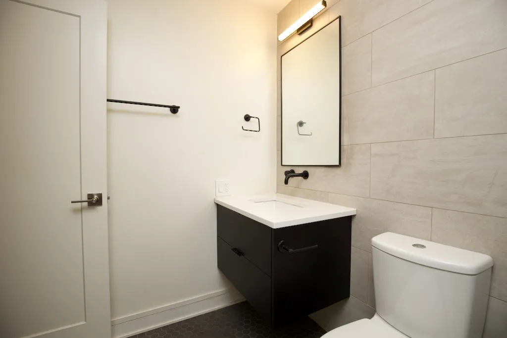 944 W Grace St, ,  60613, USA 60613-unit#E102-Chicago-IL