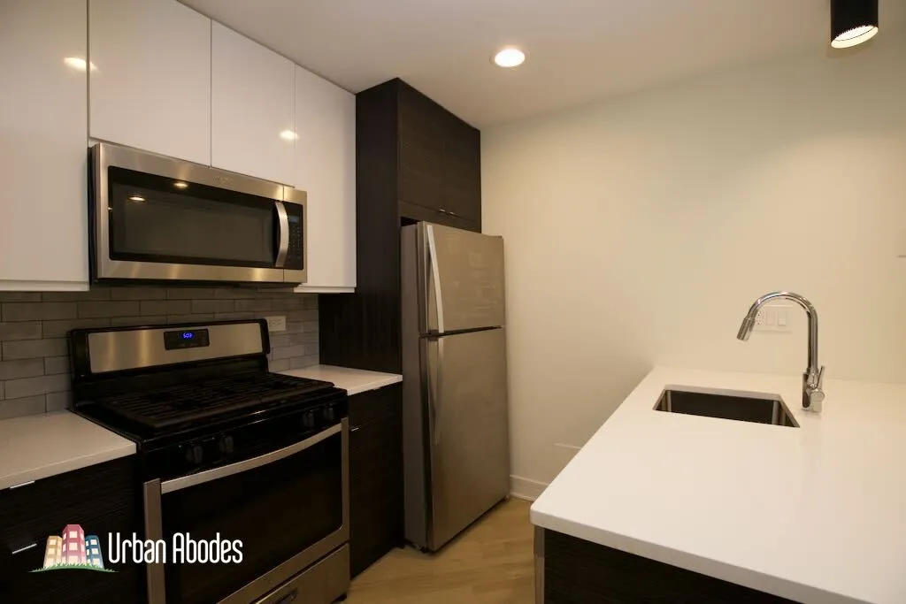 944 W Grace St, ,  60613, USA 60613-unit#G101-Chicago-IL