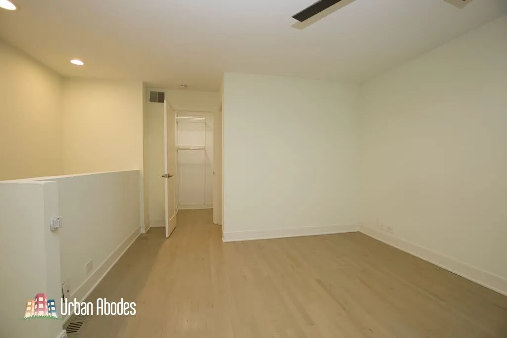 944 W Grace St, ,  60613, USA 60613-unit#G101-Chicago-IL