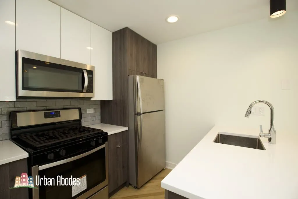 954 W Grace St, ,  60613, USA 60613-unit#G102-Chicago-IL