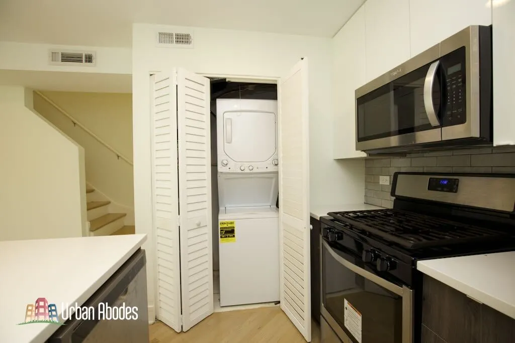 954 W Grace St, ,  60613, USA 60613-unit#G102-Chicago-IL