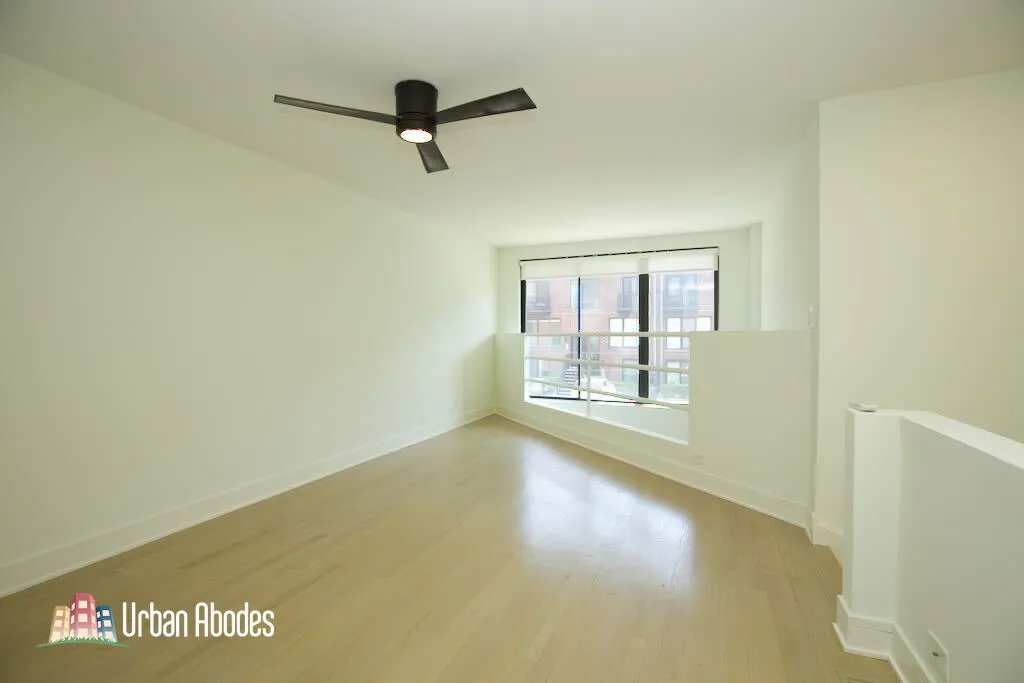 954 W Grace St, ,  60613, USA 60613-unit#G102-Chicago-IL