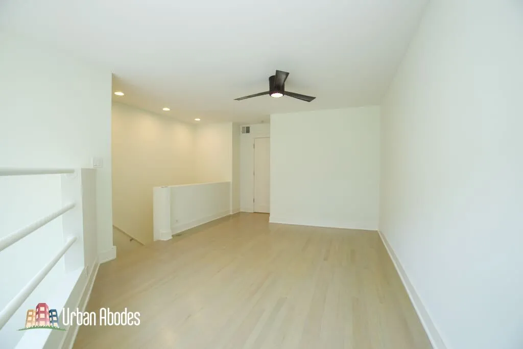 954 W Grace St, ,  60613, USA 60613-unit#G102-Chicago-IL