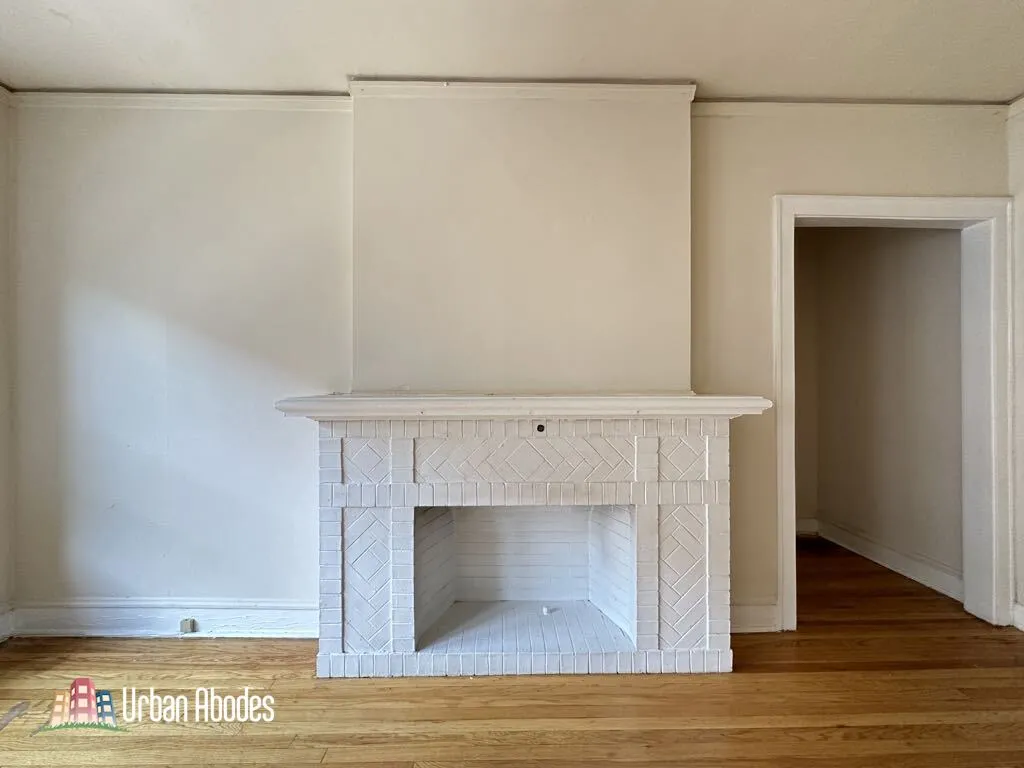 Green Bay Rd &  Ave, ,  60093, USA 60093-unit#B16-Winnetka-IL