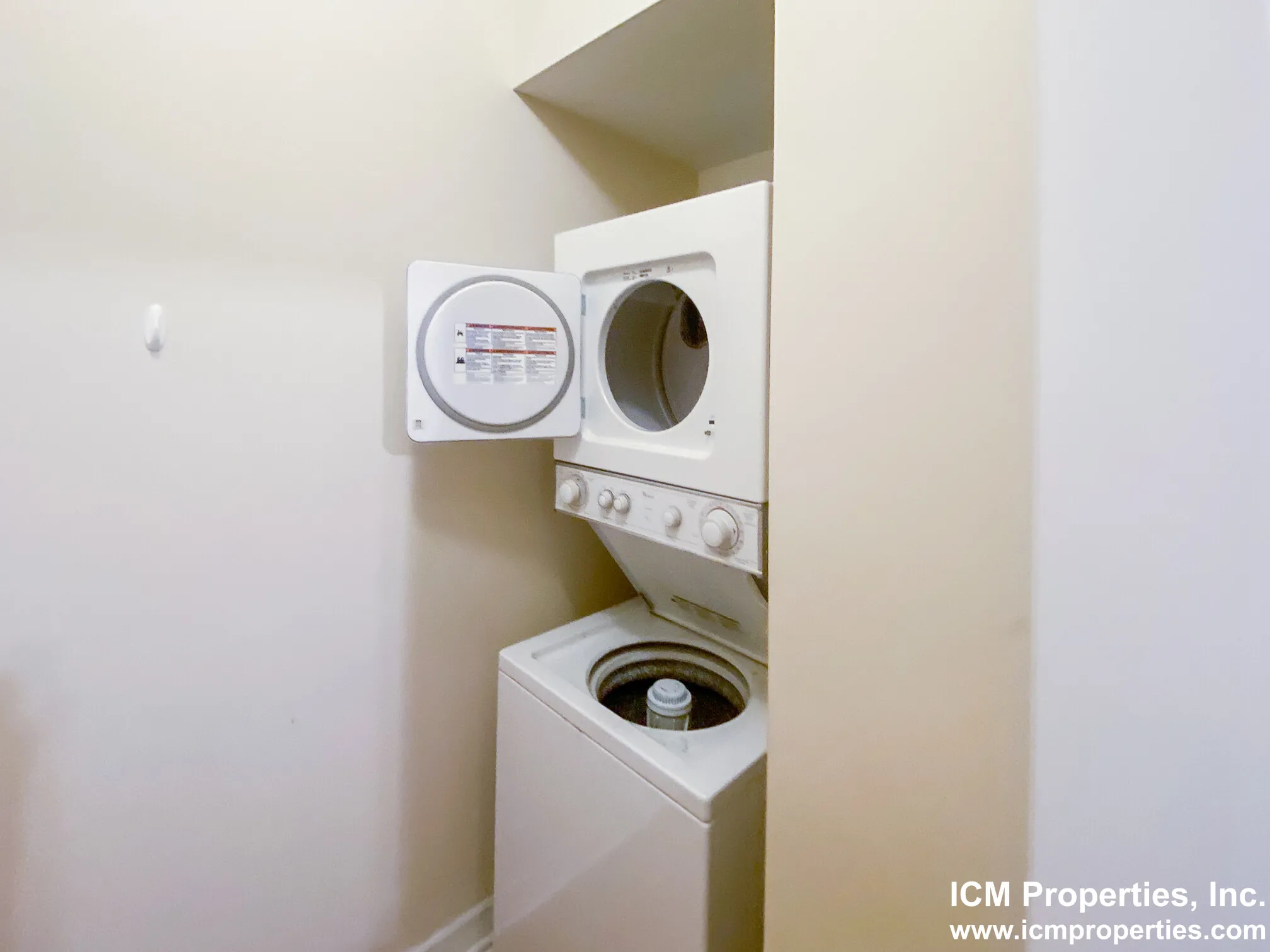 851 W Cornelia Ave, ,  60657, USA 60657-unit#853-2S-Chicago-IL