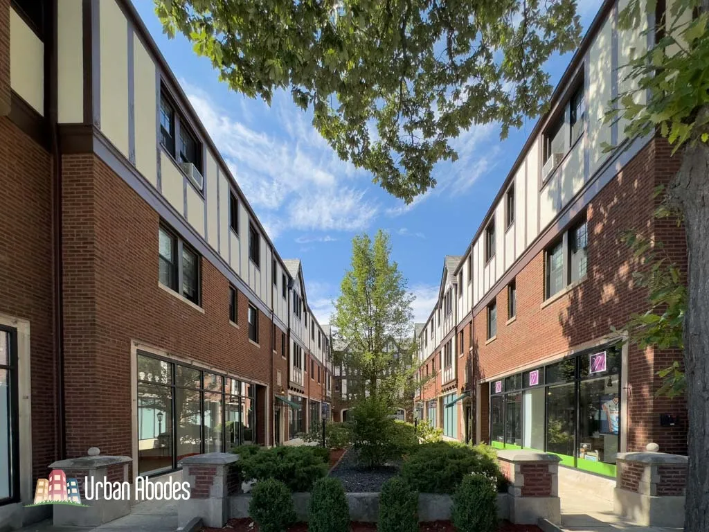 Green Bay Rd & Ave, , 60093, USA 60093-unit#B05-Winnetka-IL
