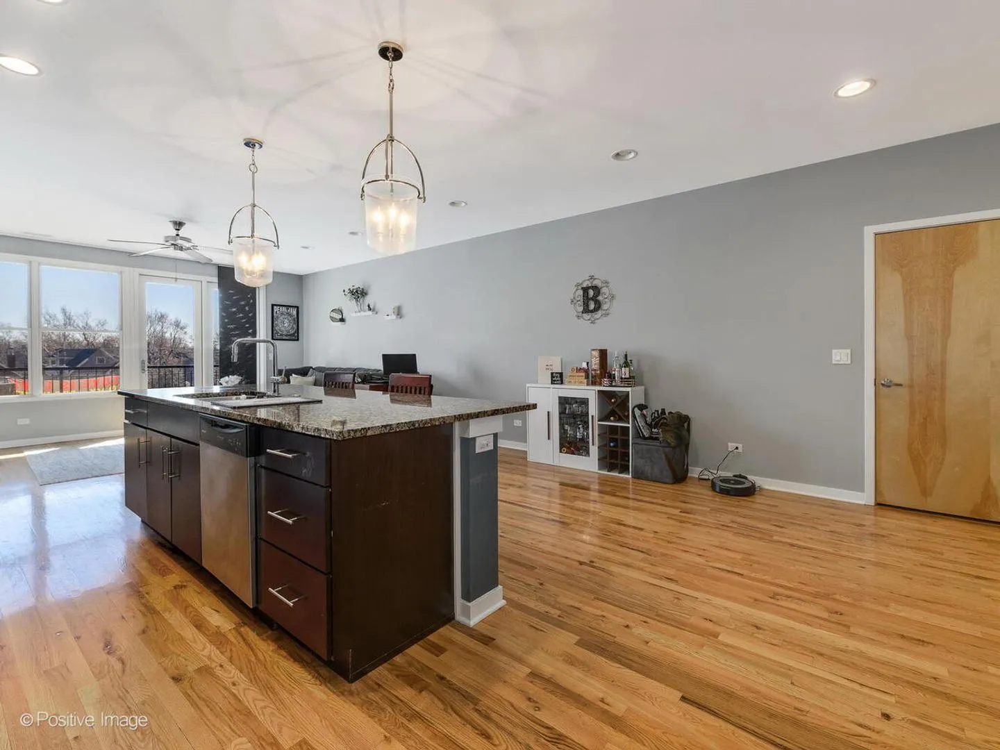 1822 W Irving Park Rd, , 60613, USA 60613-unit#403-Chicago-IL