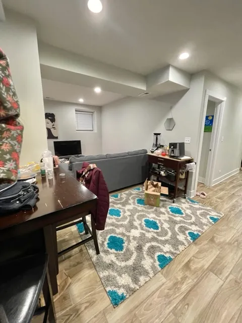 910 W Waveland Ave, , 60613, USA 60613-unit#G-Chicago-IL