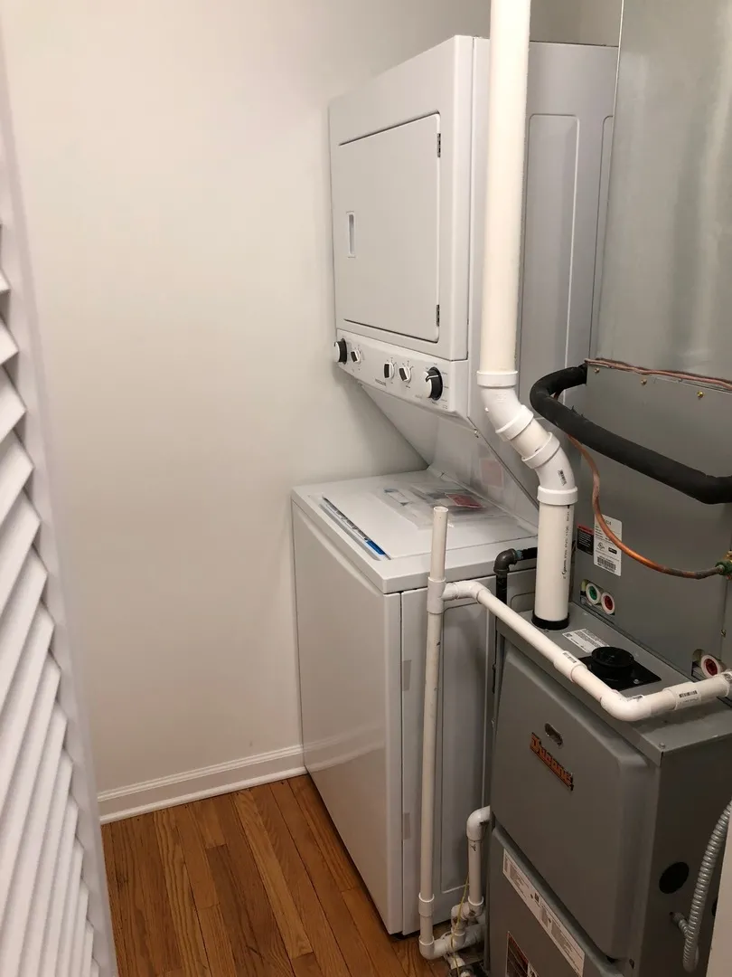 3215 W Cullom Ave, ,  60618, USA 60618-unit#2-Chicago-IL