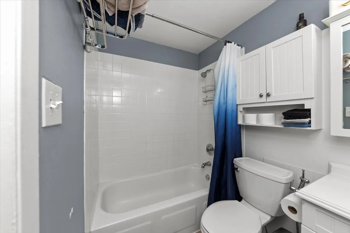 15 N Fernwood Dr, , 60440, USA 60440-Bolingbrook-IL