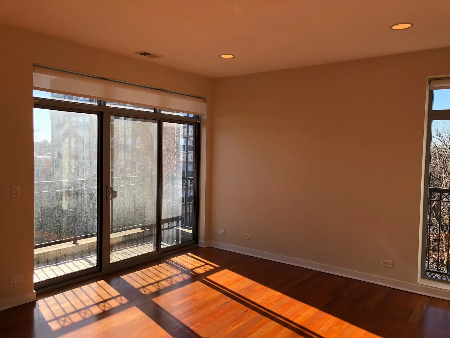 6957 N Greenview Ave, , 60626, USA 60626-unit#4B-Chicago-IL