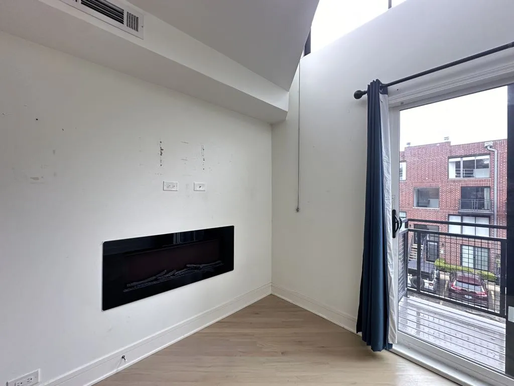 944 W Grace St, ,  60613, USA 60613-unit#C202-Chicago-IL