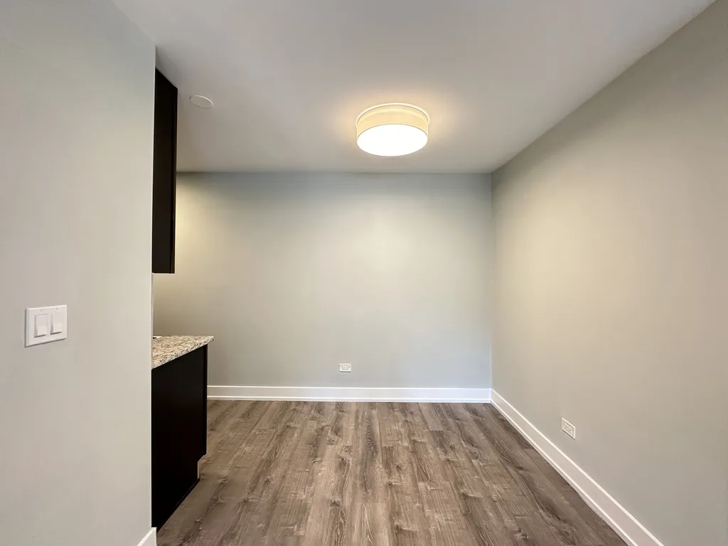 445 W Barry Ave, , 60657, USA 60657-unit#222-Chicago-IL