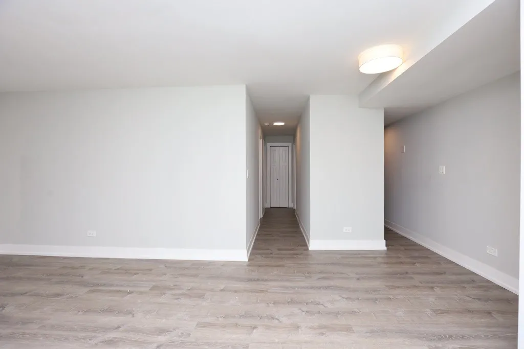 445 W Barry Ave, , 60657, USA 60657-unit#102-Chicago-IL