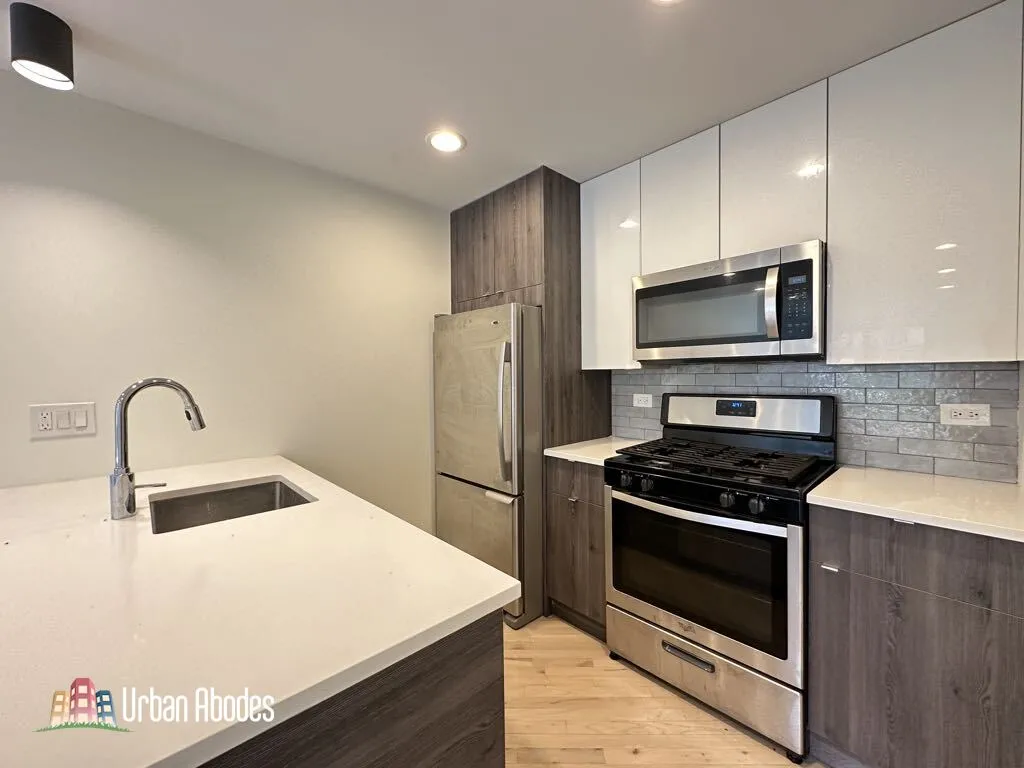 944 W Grace St, , 60613, USA 60613-unit#B102-Chicago-IL