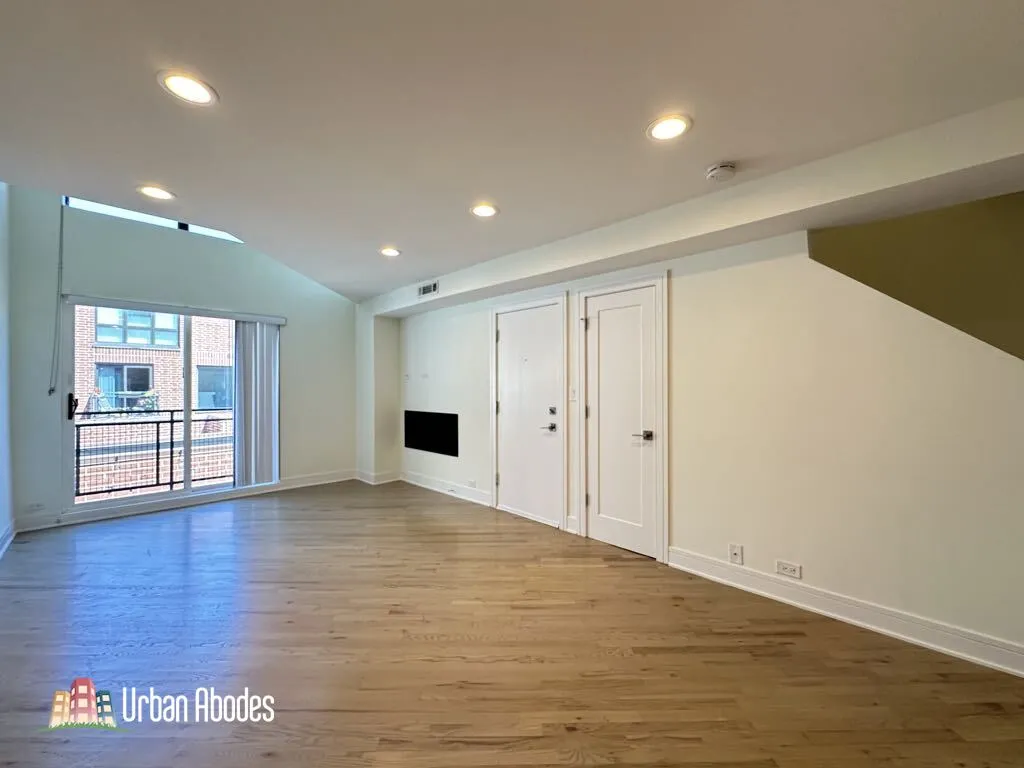 954 W Grace St, , 60613, USA 60613-unit#J202-Chicago-IL