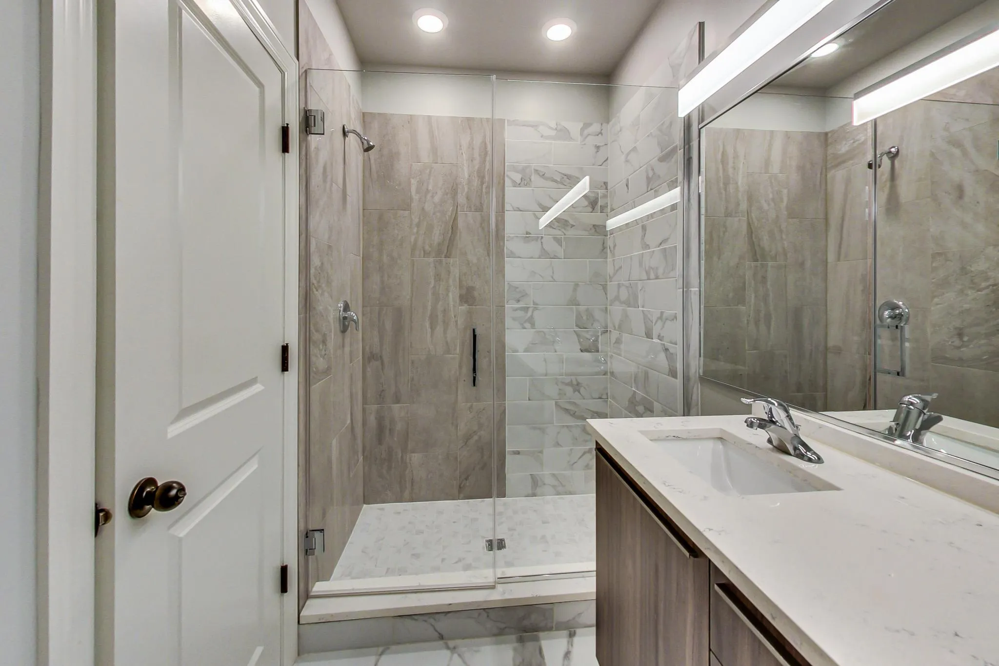 6117 S University Ave, ,  60637, USA 60637-unit#6-Chicago-IL