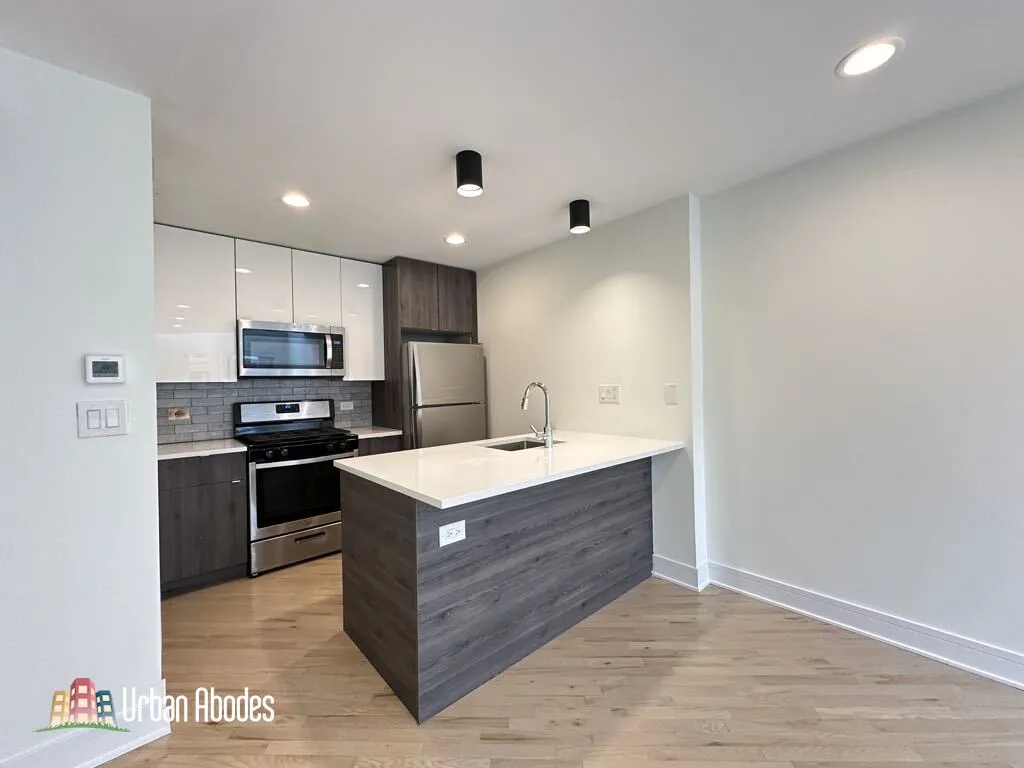 944 W Grace St, , 60613, USA 60613-unit#i201-Chicago-IL