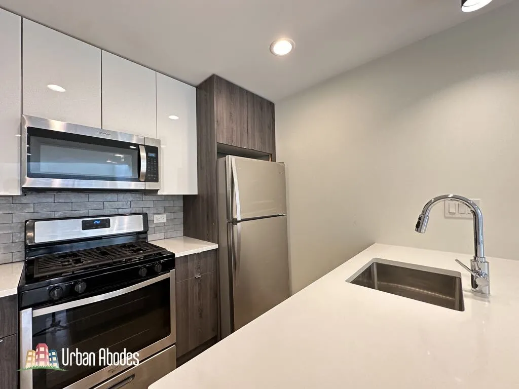 944 W Grace St, , 60613, USA 60613-unit#i201-Chicago-IL