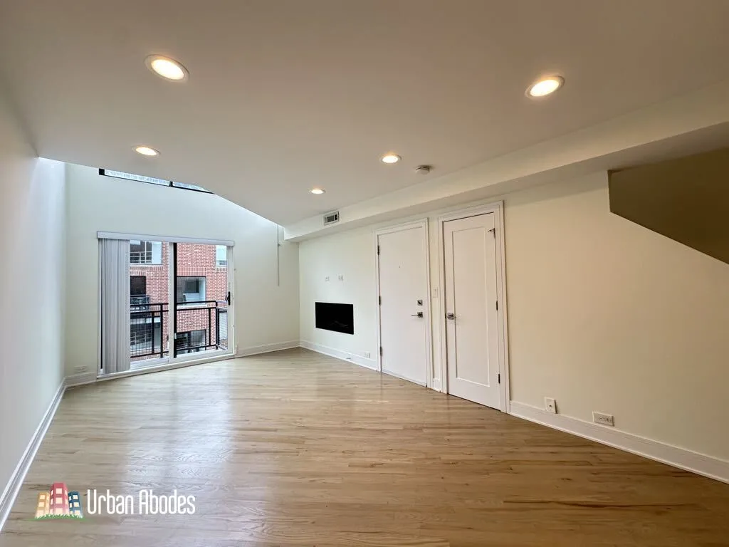 944 W Grace St, , 60613, USA 60613-unit#i201-Chicago-IL