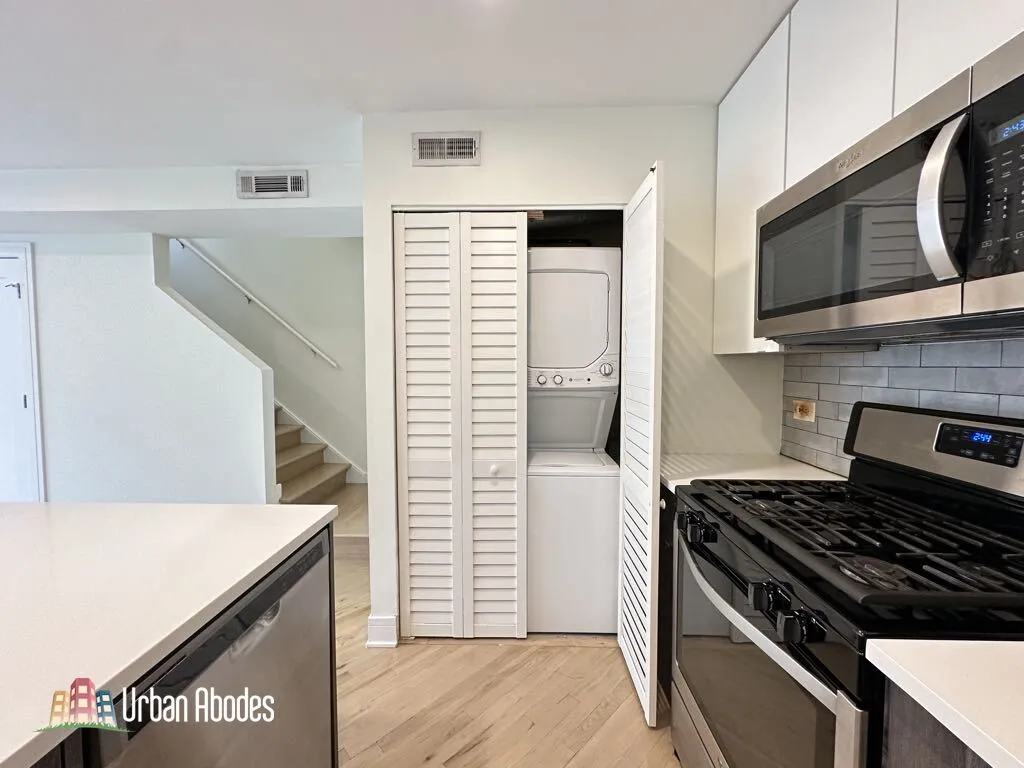 944 W Grace St, , 60613, USA 60613-unit#i201-Chicago-IL