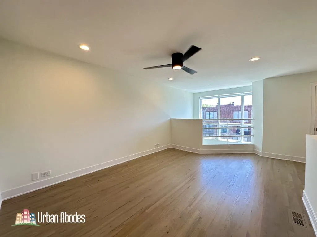 954 W Grace St, ,  60613, USA 60613-unit#E202-Chicago-IL