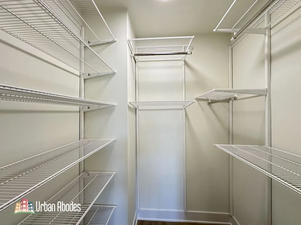 954 W Grace St, ,  60613, USA 60613-unit#E202-Chicago-IL