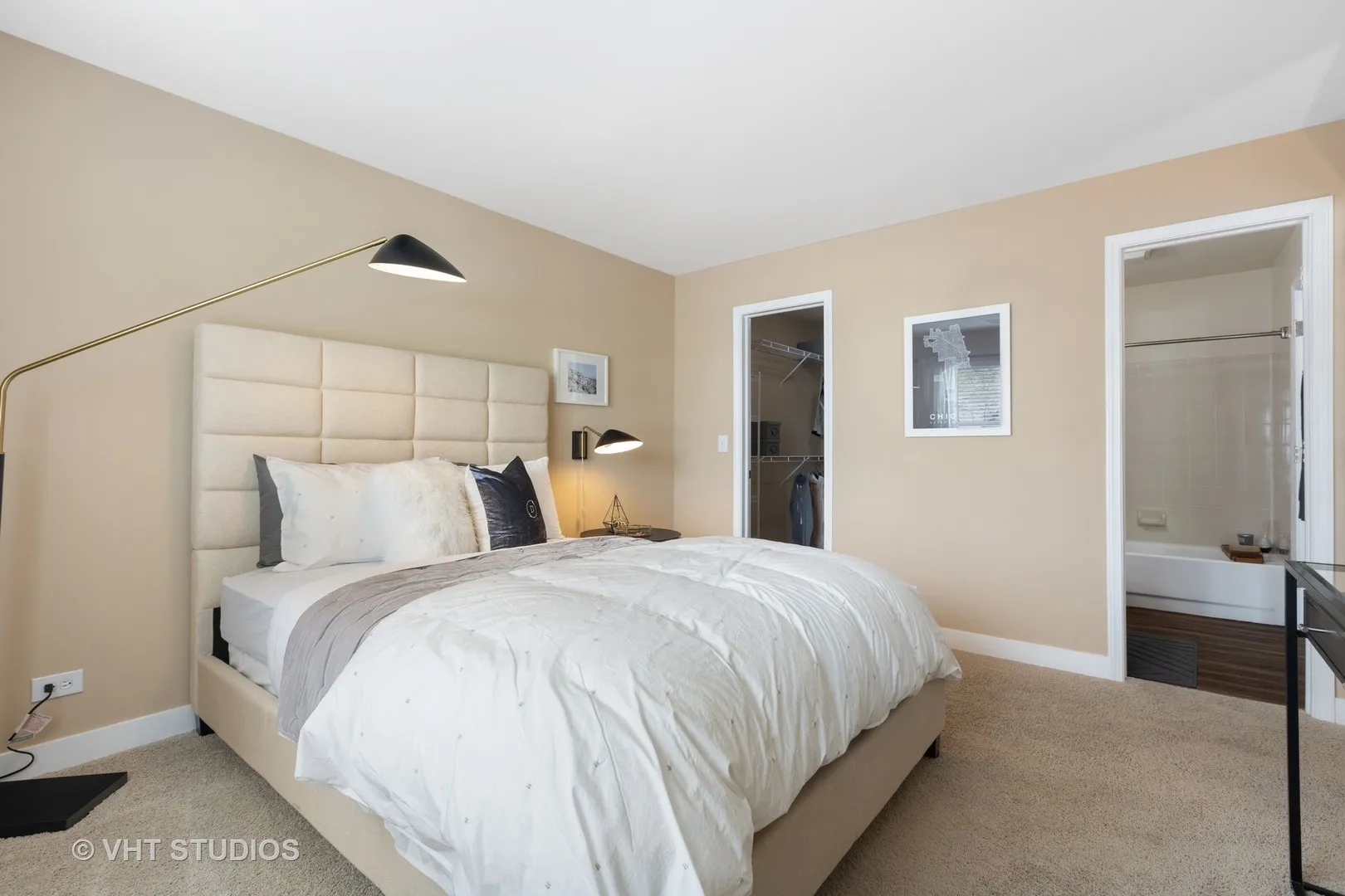 36 Sterling Cir, , 60189, USA 60189-unit#36-Wheaton-IL