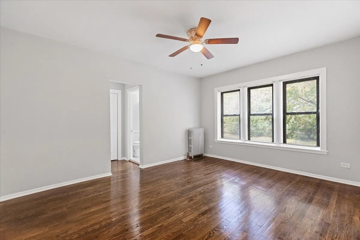 6700 S Merrill Ave, , 60649, USA 60649-unit#1W-Chicago-IL