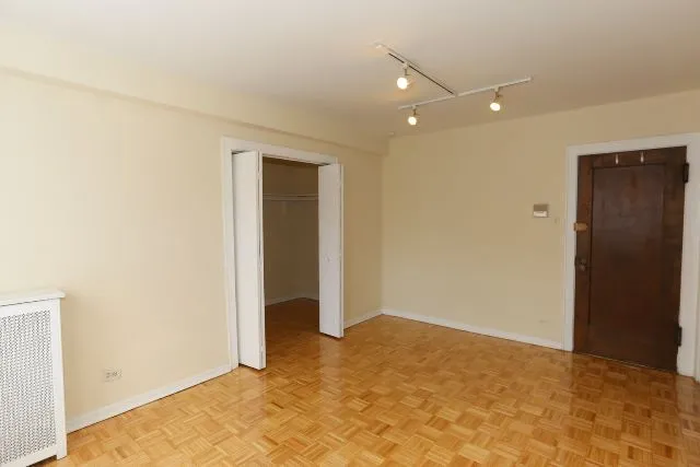 739 W Belmont Ave, , 60657, USA 60657-unit#407-Chicago-IL