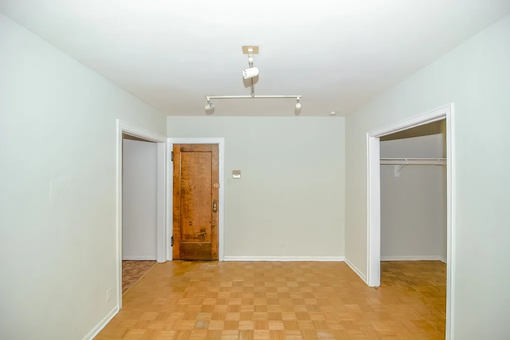 739 W Belmont Ave, , 60657, USA 60657-unit#315-Chicago-IL