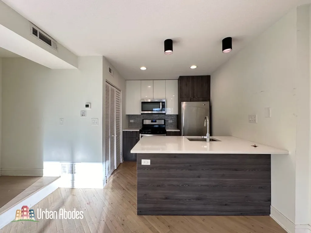944 W Grace St, ,  60613, USA 60613-unit#F201-Chicago-IL