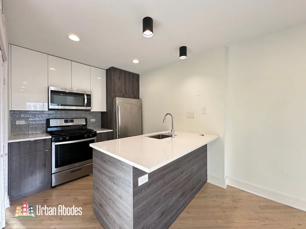 944 W Grace St, ,  60613, USA 60613-unit#F201-Chicago-IL