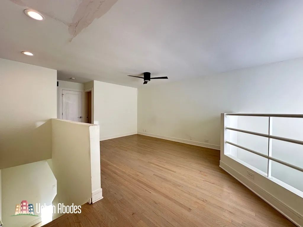944 W Grace St, ,  60613, USA 60613-unit#F201-Chicago-IL