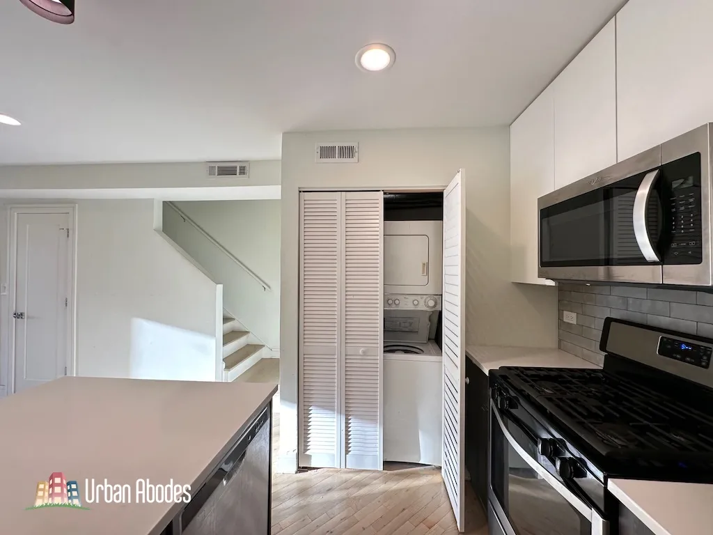 944 W Grace St, ,  60613, USA 60613-unit#F201-Chicago-IL