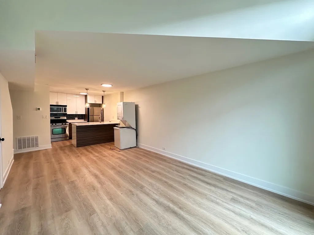 954 W Grace St, , 60613, USA 60613-unit#E102-Chicago-IL